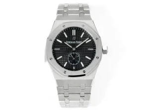Audemars Piguet Royal Oak Series Men's watch - Silver Stainless Steel Dial with Gradient Grey.