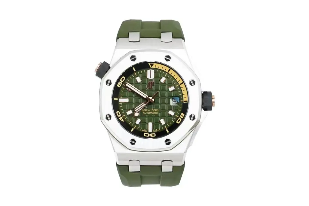 Audemars Piguet Royal Oak Offshore Diver Watch ?C Green Dial, Stainless Steel Case with Rubber Strap, 42mm