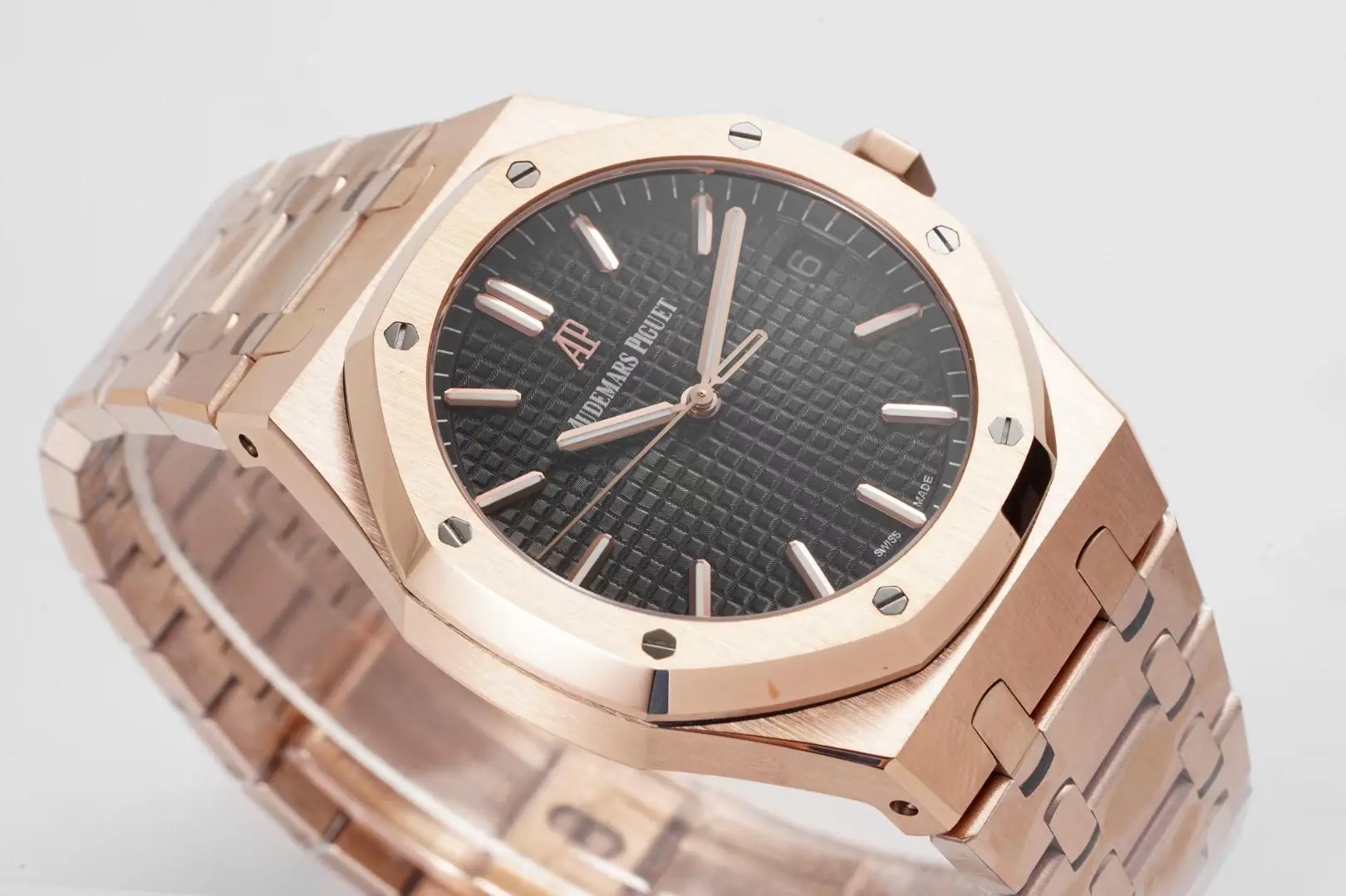 Audemars Piguet Royal Oak Black Dial 15500 Rose Gold Watch - Image 3