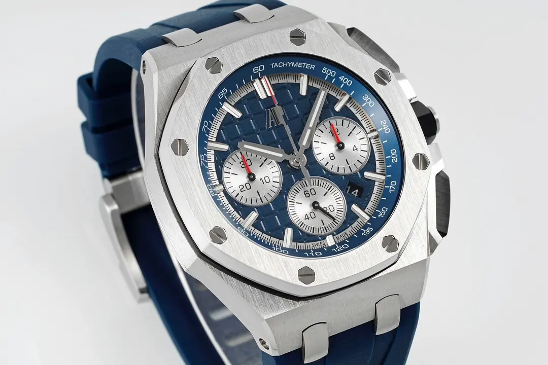 Audemars Piguet Royal Oak Offshore Chronograph with Blue Dial on Stainless Steel Strap - Image 3