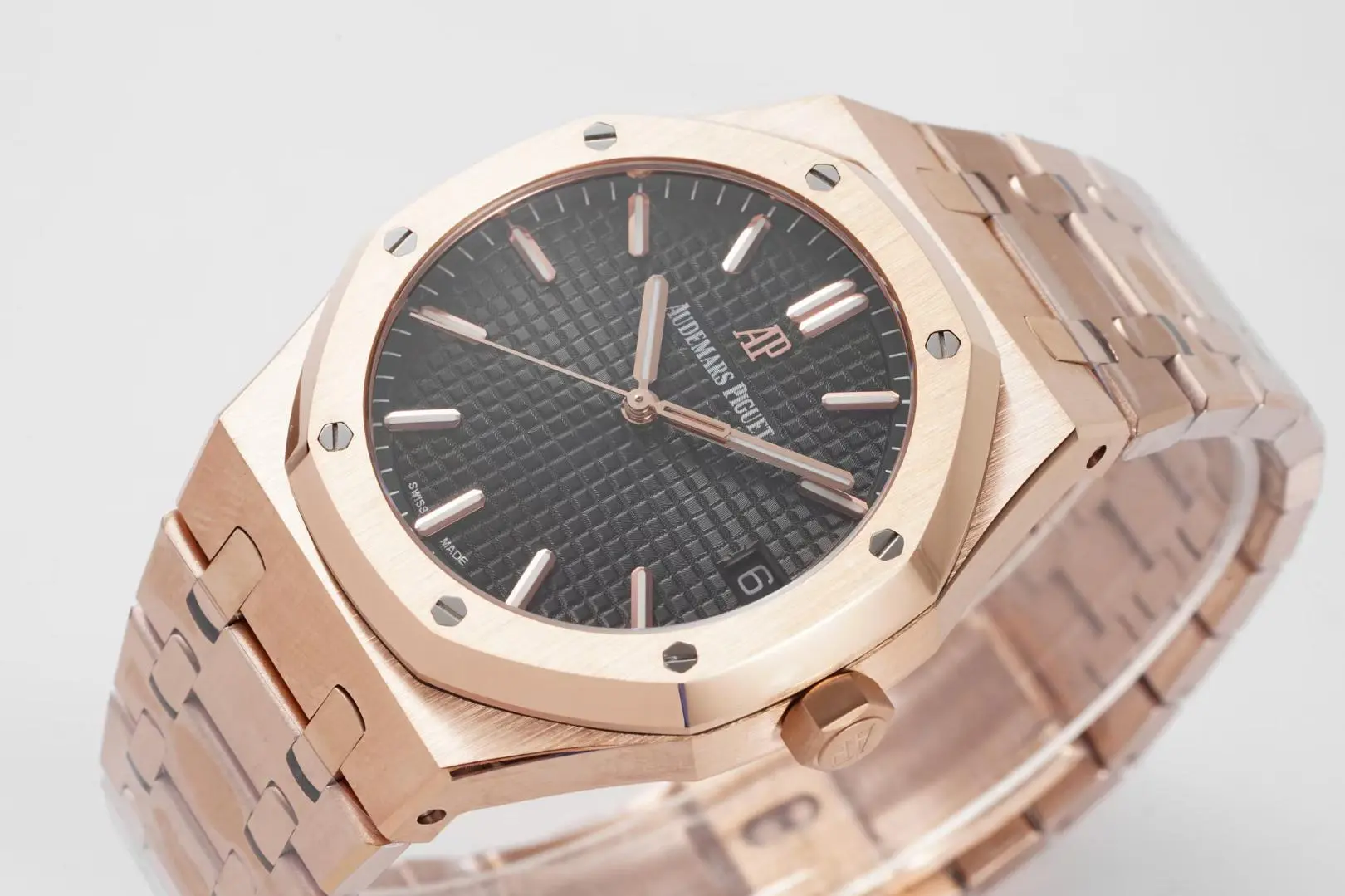 Audemars Piguet Royal Oak Black Dial 15500 Rose Gold Watch - Image 4