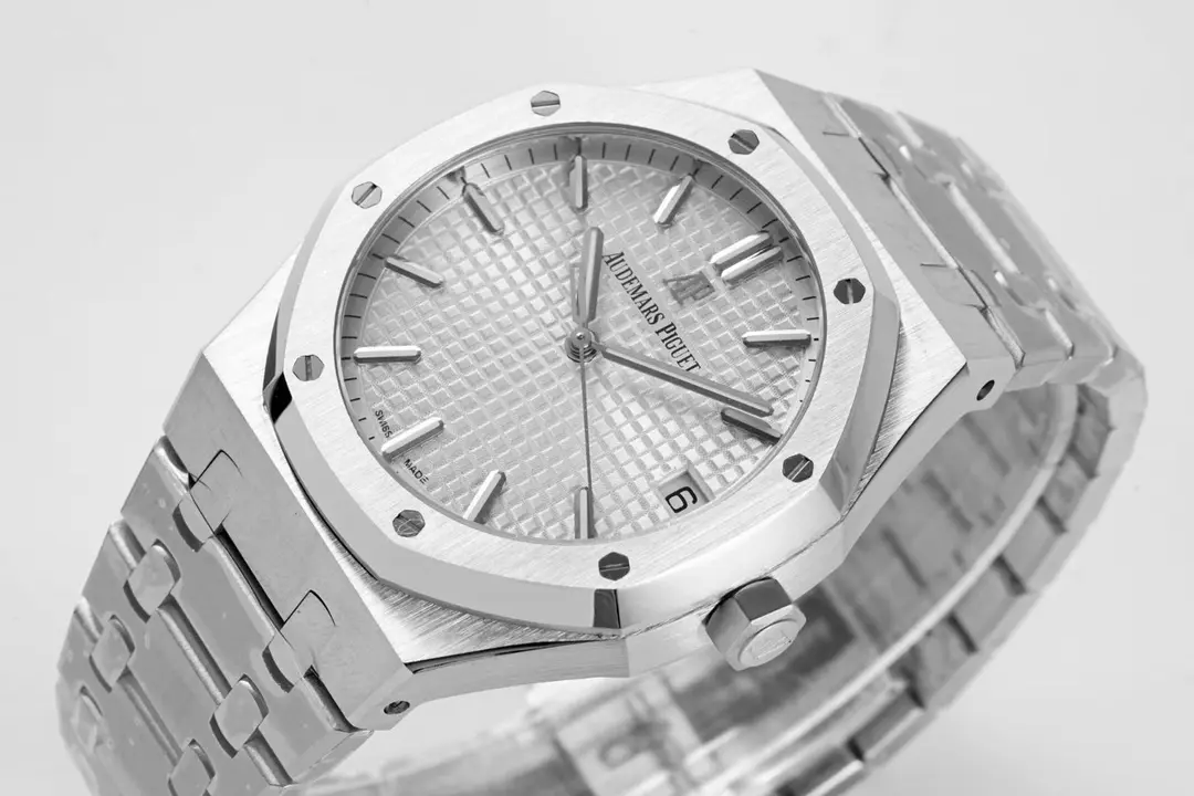Audemars Piguet Royal Oak Watches with Cal. Watch with Cal. - Image 4