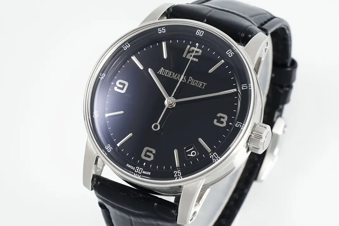 Audemars Piguet Code 11.59 Three-Hand Automatic Watch - 41mm Stainless steel Case with Black Leather Strap - Image 4