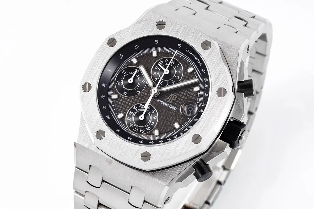 Audemars Piguet Royal Oak Offshore Stainless Steel Bracelet Watch Black Dial with 4404 Chronograph Motion - Image 4