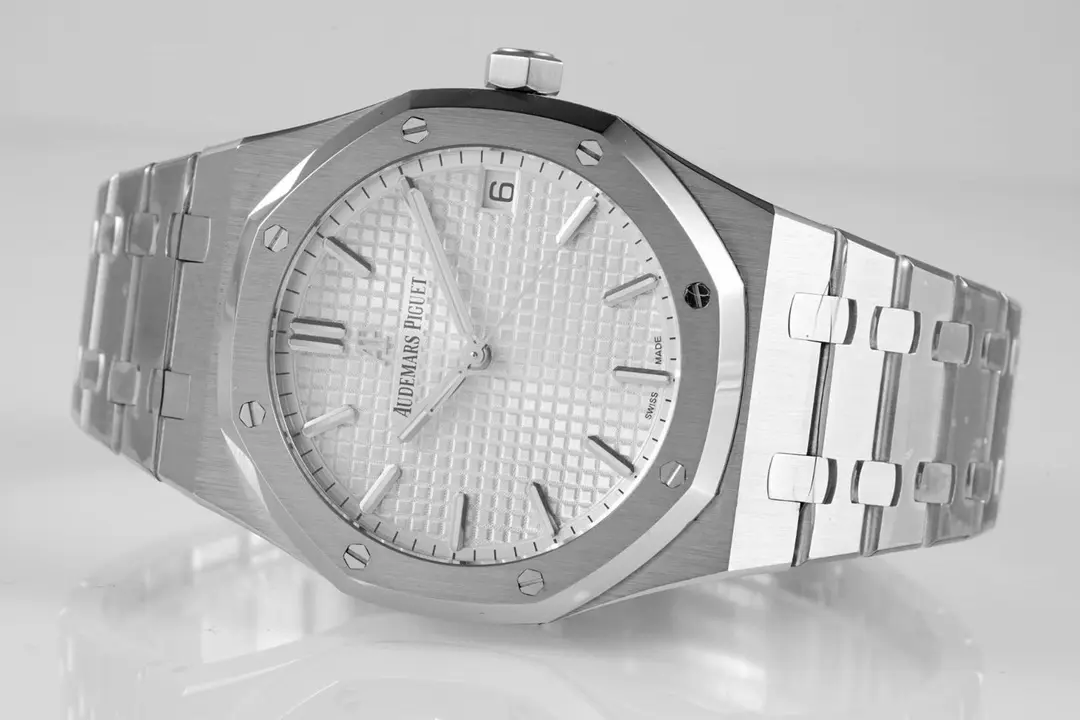 Audemars Piguet Royal Oak Watches with Cal. Watch with Cal. - Image 5