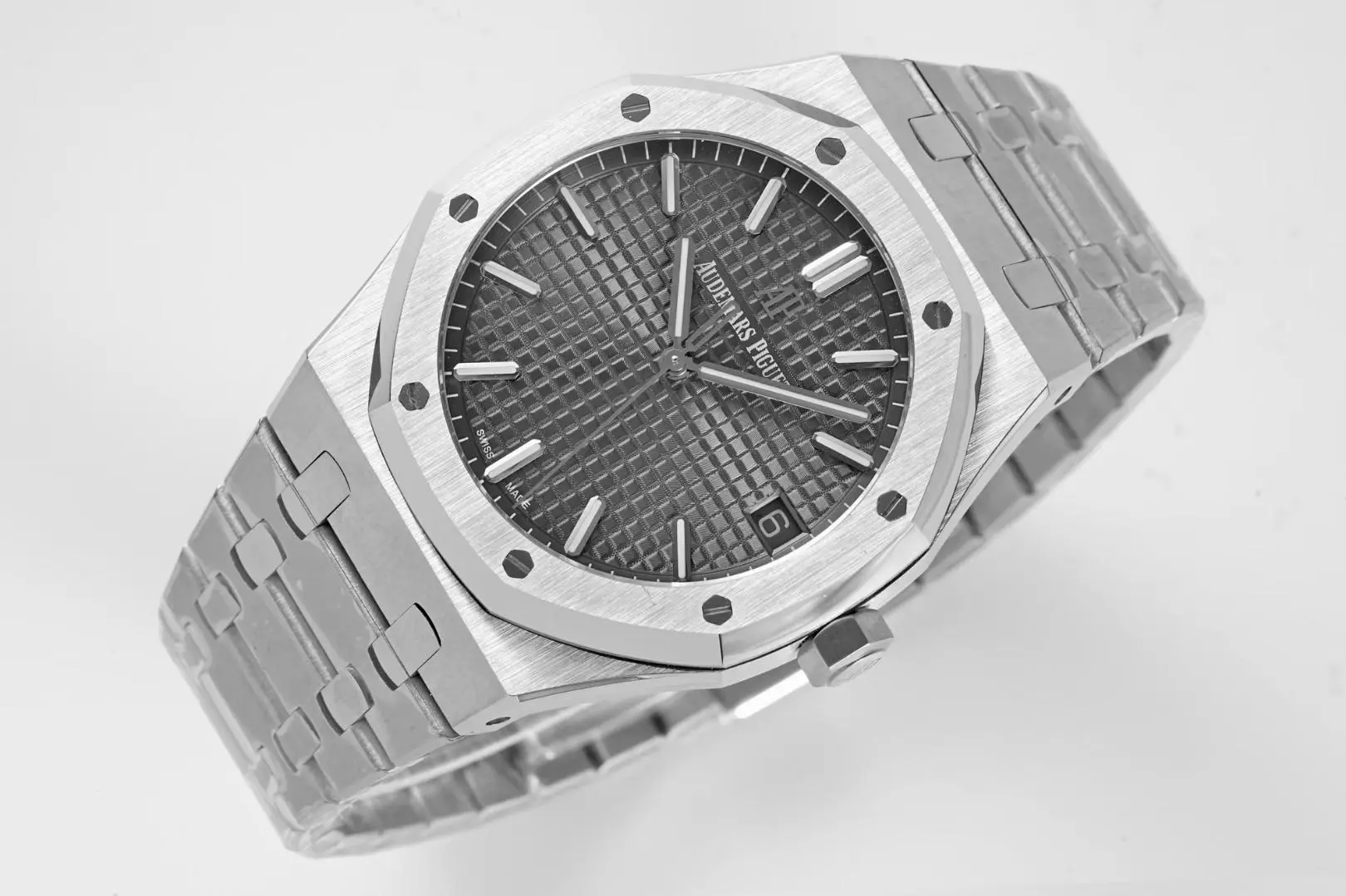 Audemars Piguet Royal Oak Automatic Watch 15500 Stainless Steel with Grey Dial - Image 6