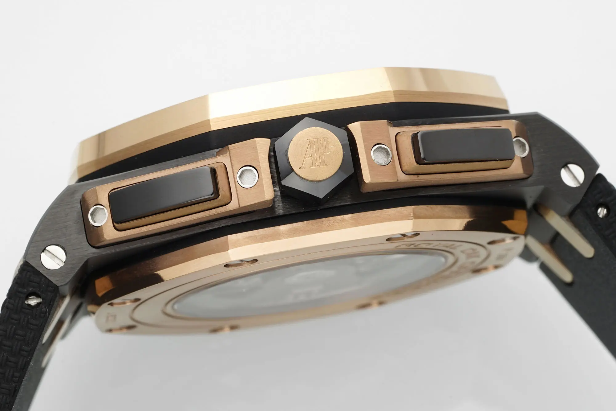 Royal Oak Offshore 26400 series watch - Black and Rose Gold ceramic - Chronograph style - Image 7