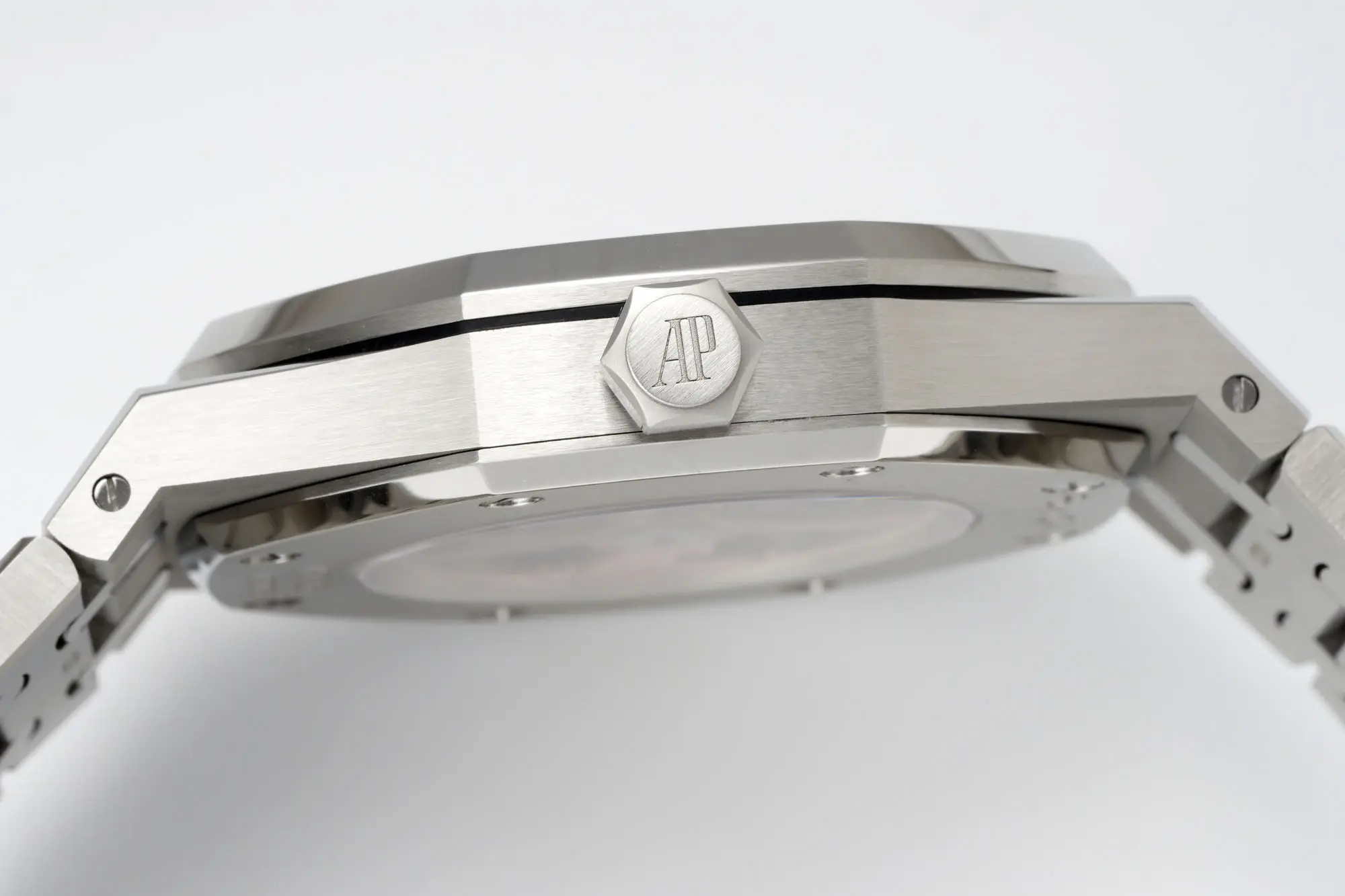 Audemars Piguet Royal Oak Offshore Men's Mechanical watch - Silver with Skeleton dial, 41mm case, Calibre 3132 Movement - Image 8