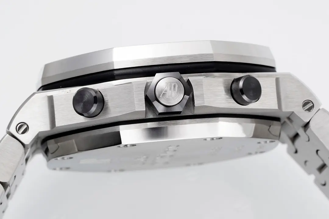 Audemars Piguet Royal Oak Offshore Stainless Steel Bracelet Watch - Silver Dial with Black Sub-dials - Image 8