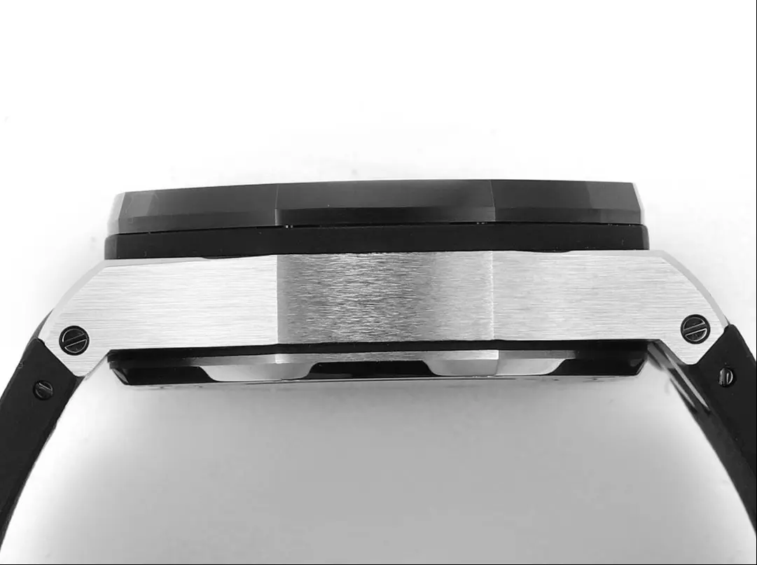 Audemars Piguet Royal Oak Offshore Chronograph in Silver and Black with Rubber Strap - Image 9