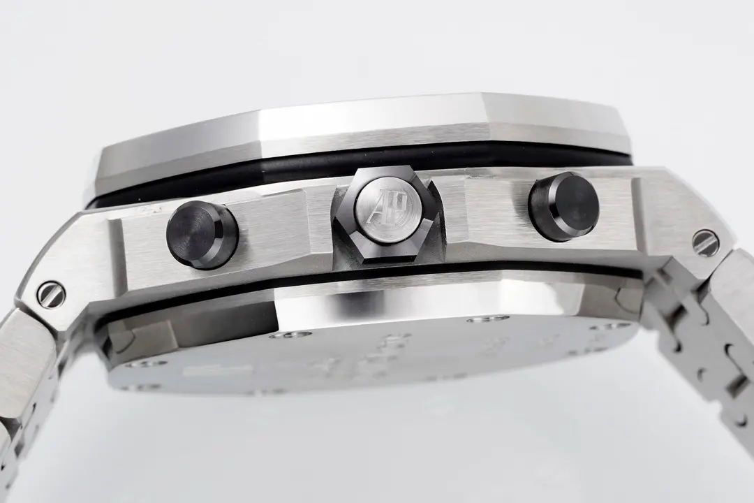 Audemars Piguet Royal Oak Offshore Stainless Steel Bracelet Watch - Silver Dial - Exclusive 4404 Chronograph movement - Image 9