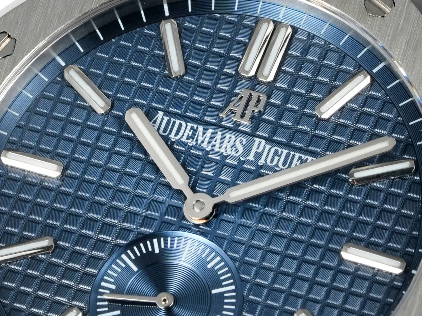 Audemars Piguell Royal Oak Blue Dial Stainless Steel Men's Watch - Image 10